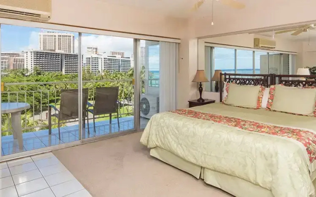 1 Bedroom Deluxe Double Suite with ocean view