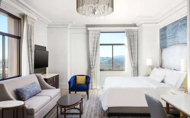 Double Junior Suite Union Square view, Landmark