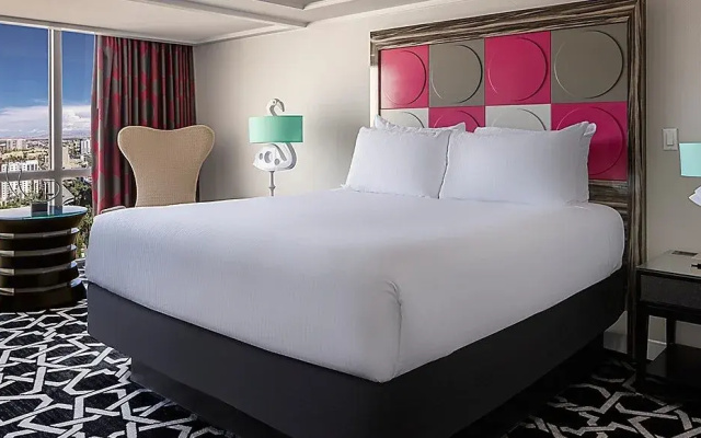 Executive Fab Double Suite