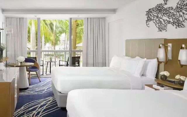 Tower Twin room with balcony