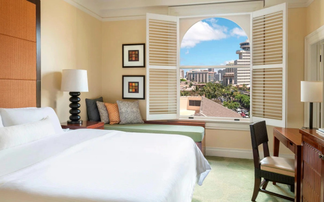 Historic Banyan Double room with city view
