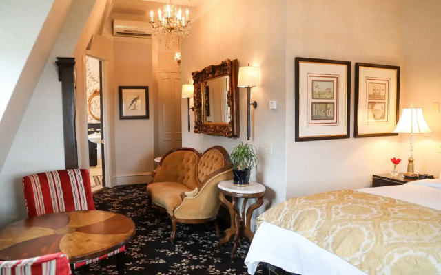 Double Victorian Room
