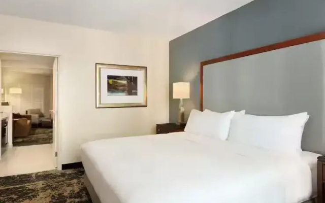 Mobility/hearing Accessible Double Suite