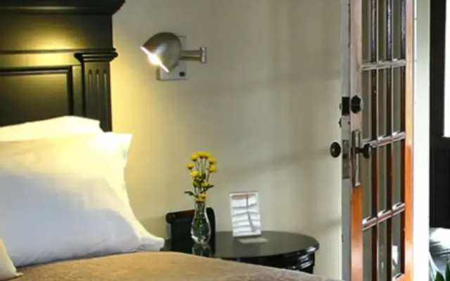 No.109 C'est Magnifique Double room