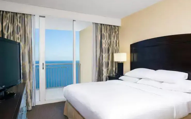 2 Bedrooms Suite with ocean view