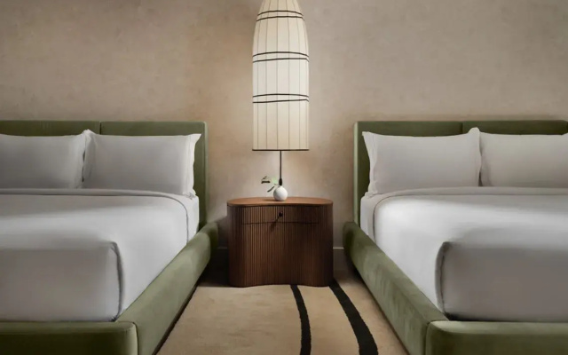 Quadruple room with city view