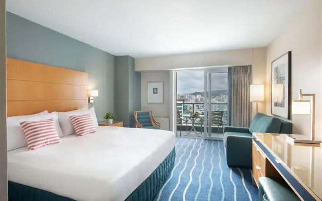 Waikiki Tower room with mountain view