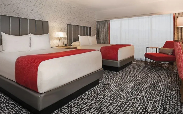 Flamingo Twin room