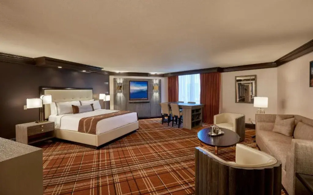 Tower Double Suite