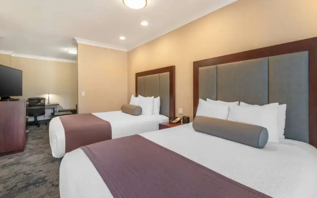 Quadruple Suite