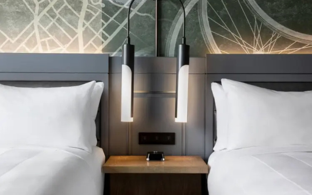 Deluxe Quadruple room City View