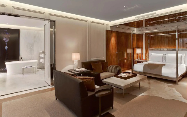 Baccarat Double Suite