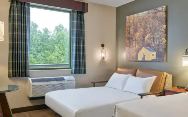 Wolf Den Mountain Tower Suite