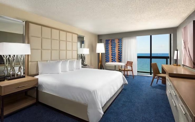 Double room with balcony and oceanfront