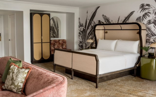 Champion Double Suite