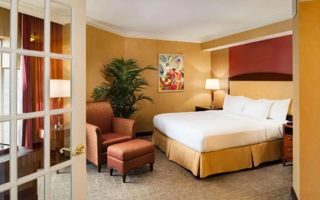 1 Bedroom Premium Double Suite