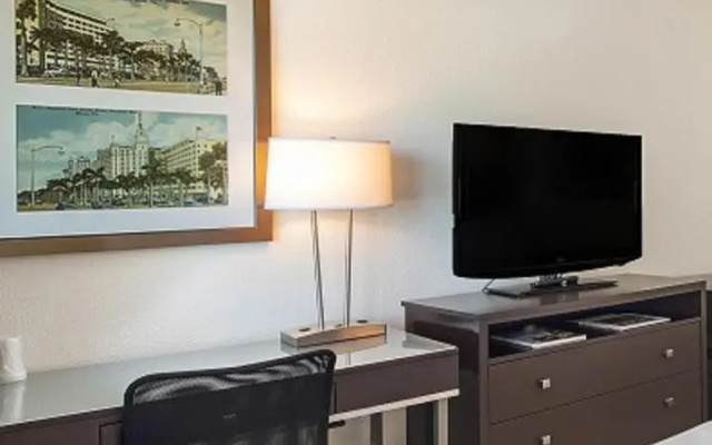 Standard Quadruple room with bay view
