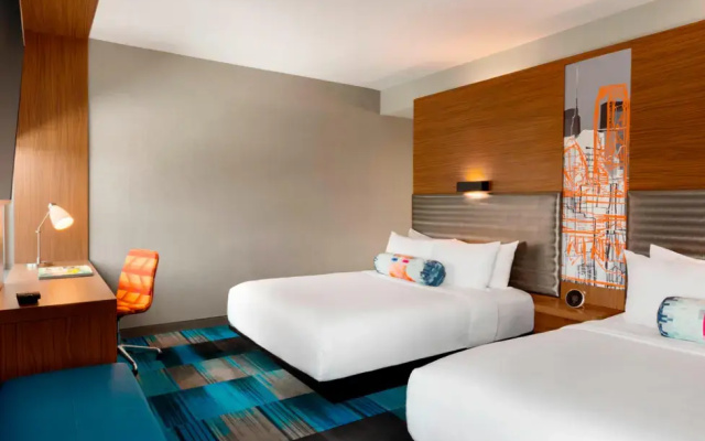 Aloft Twin room