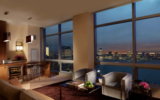 Landmark Sunset Penthouse