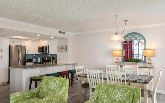 3 Bedrooms Condo