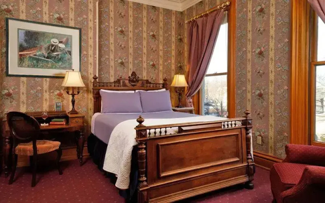 Marquette Double room