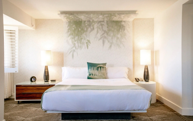 Mega Suite