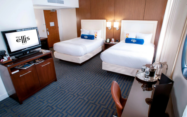 Deluxe Quadruple room