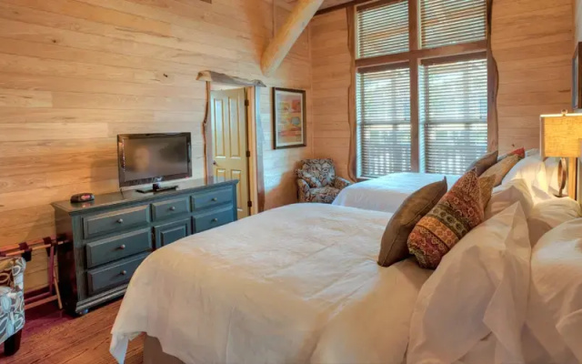 3 Bedrooms Treehaus
