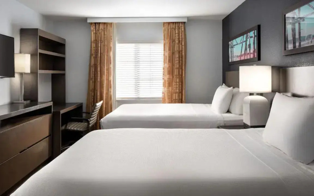 1 Bedroom Quadruple Suite