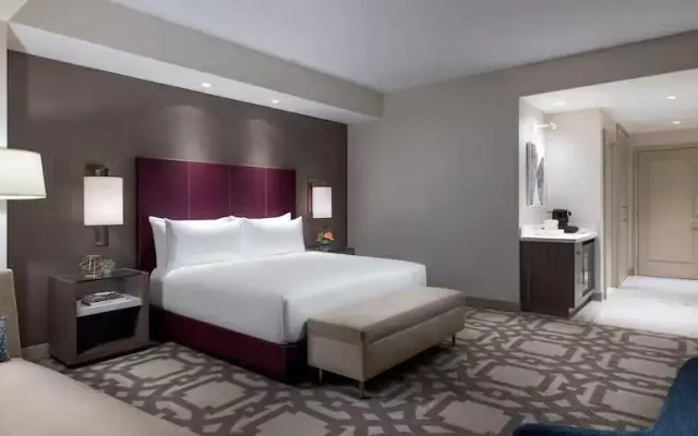 Superior Double room with strip view