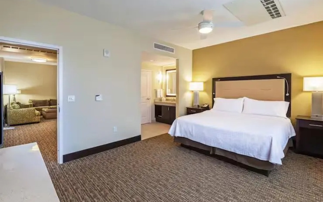 2 Bedrooms 2 Bath Suite