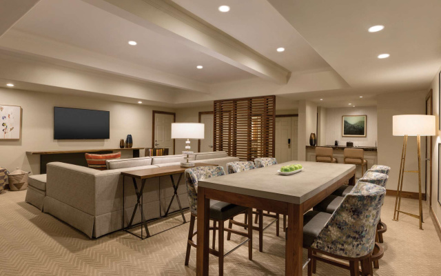 1 Bedroom Fairmont Gold Suite