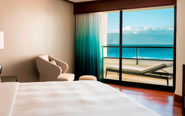 Executive Double Suite with balcony and with ocean view