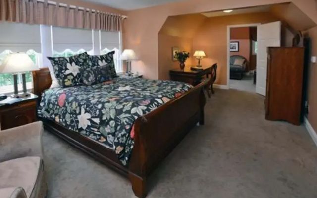 Smith Carriage Quadruple Suite