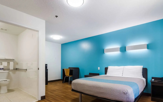 Deluxe Accessible Double room