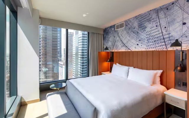 Corner Hearing Accessible Double room Times Square View