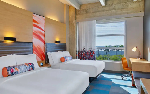 Splash room with pool view