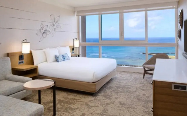 2 Bedrooms Suite oceanfront