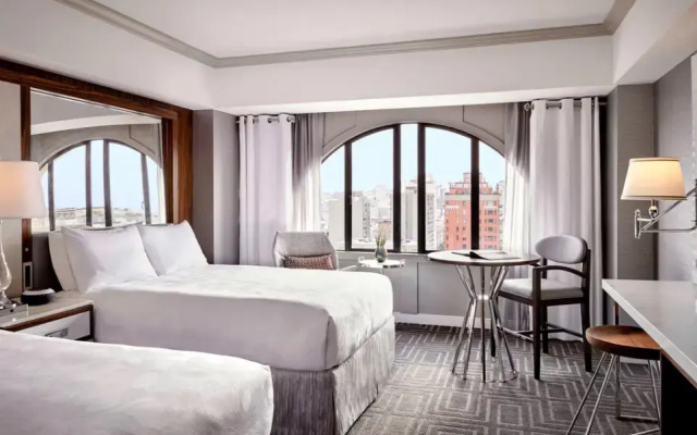 High Floor Quadruple room with city view