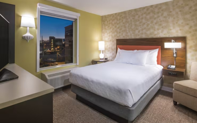 1 Bedroom Suite