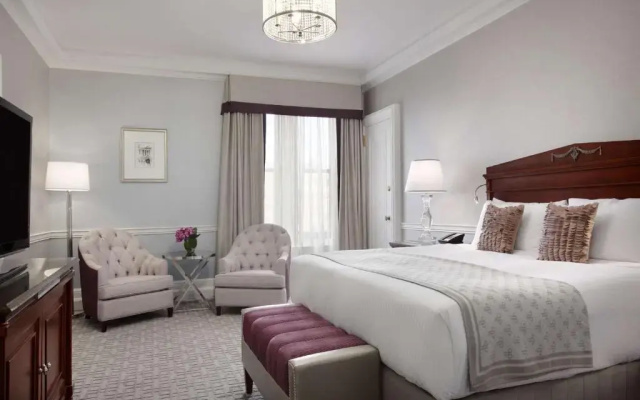 Fairmont Gold Suite
