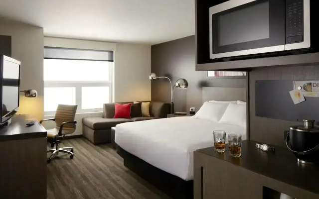Den Double room