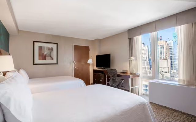 Quadruple room with city view
