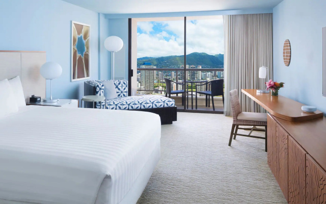 High Floor room with Waikiki city view