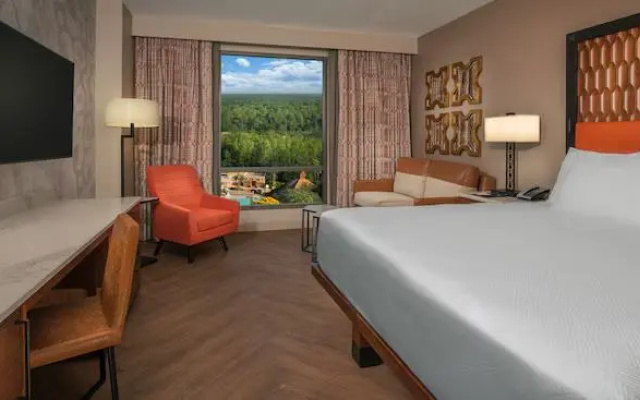 Tower room Water view