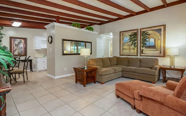Private Guest Suite