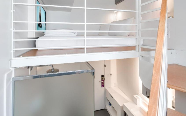 Sky Single room