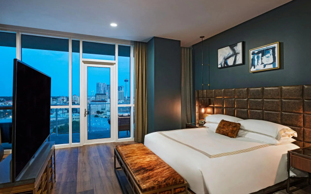 Penthouse Double Suite