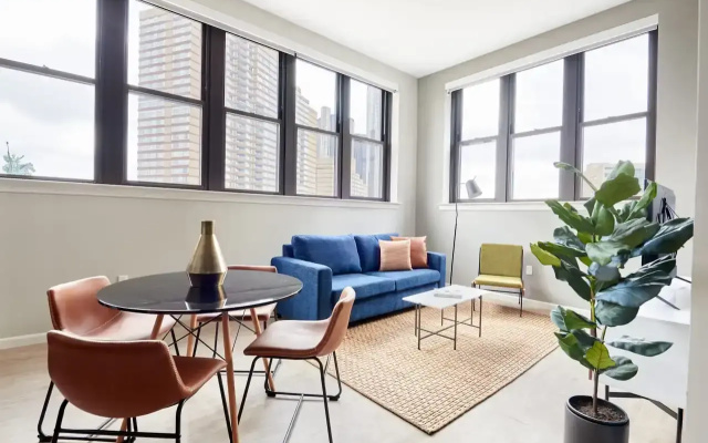 2 Bedrooms Apartment