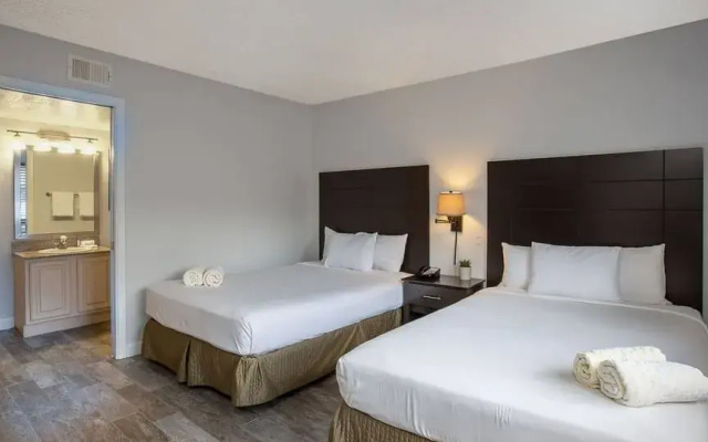 Guest at the Oaks Quadruple room